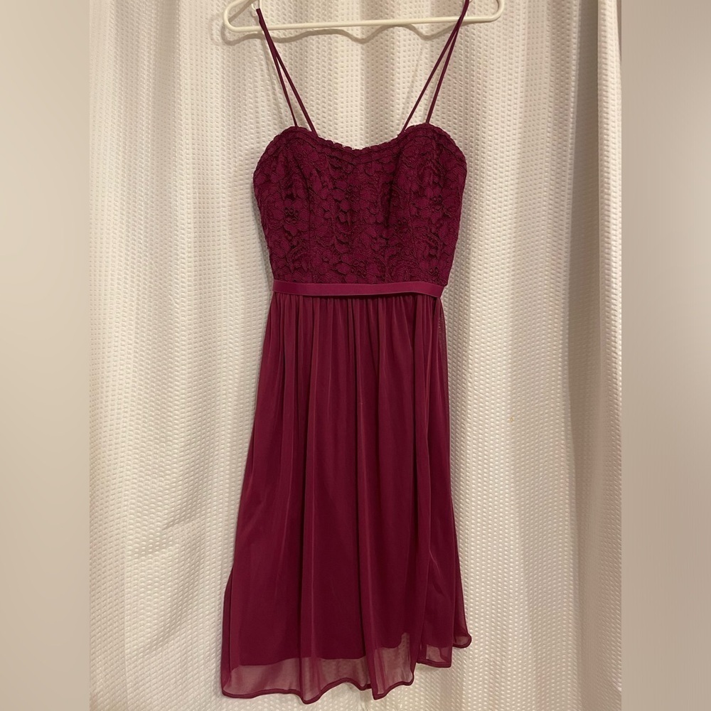 David’s Bridal Mauve Burgandy Sleeveless Lace Bodice Formal Dress Size 8
